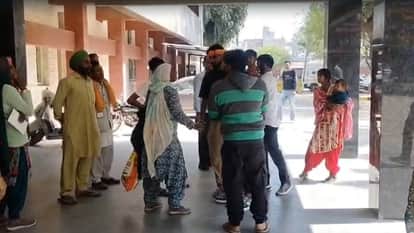 Woman beat a young man in hospital