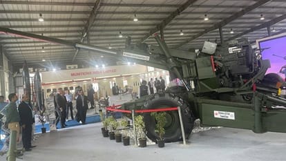 Dhanush 52 Howitzer during DefExpo 2022