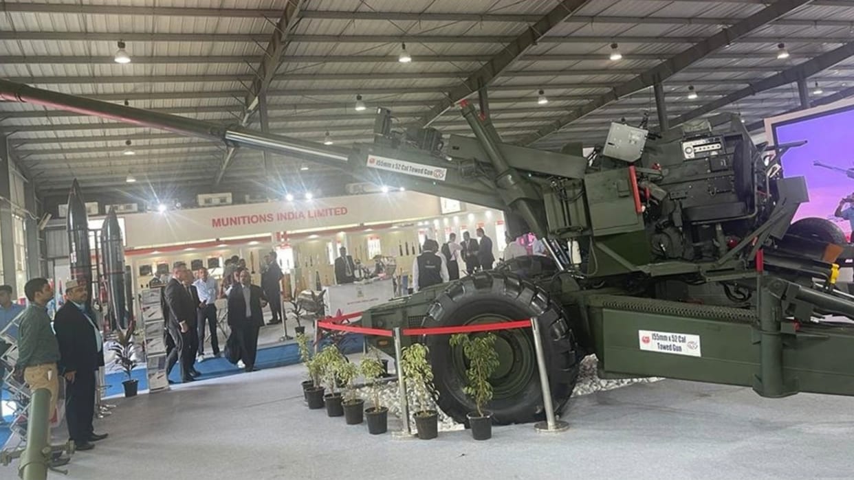 Indian Army to place orders for 300 indigenous Dhanush Howitzers