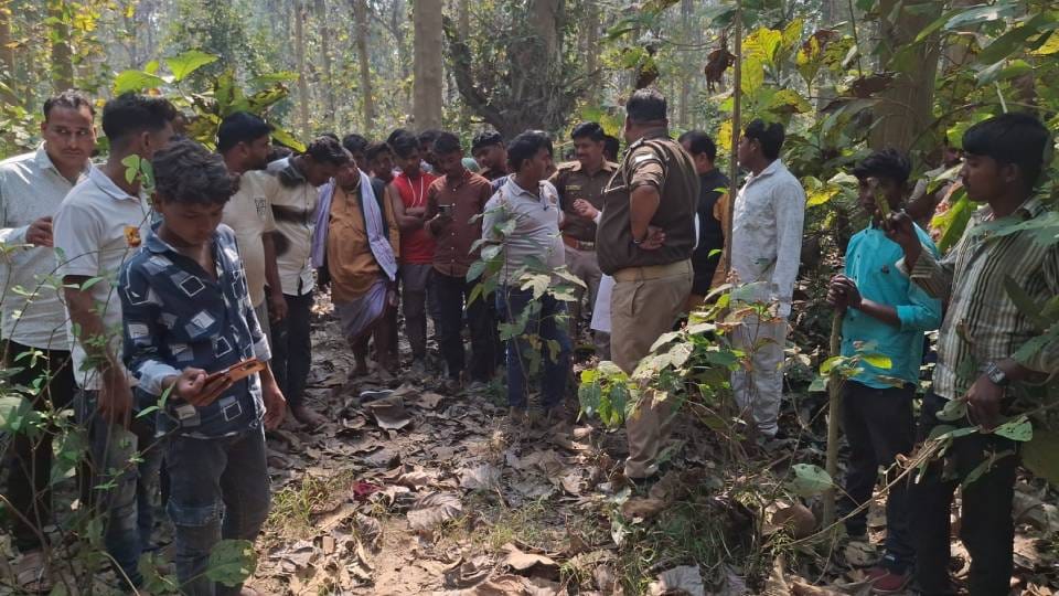 remains of body of woman were found in forest in Shravasti who missing for 14 days accused was arrested