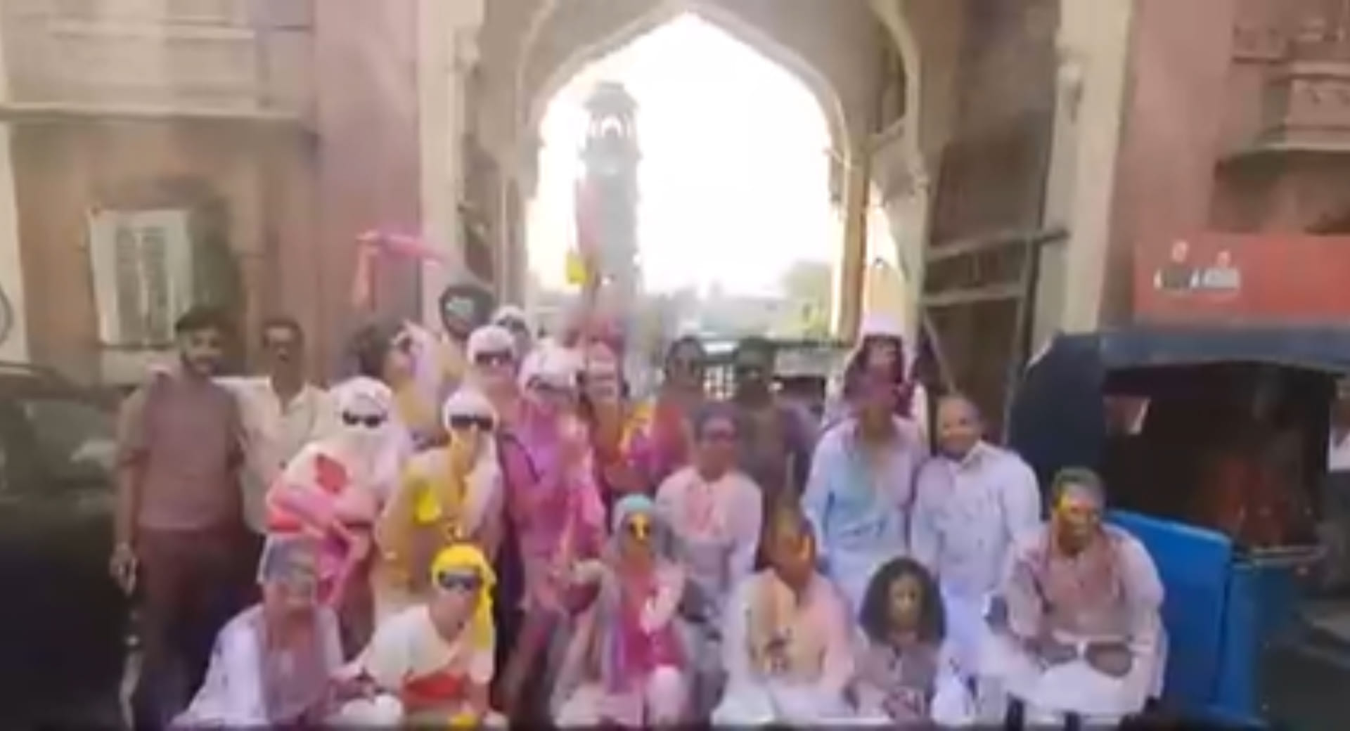 rajasthan holi celebration jaipur khasa kothi kota om birla jodhpur dhulandi foreign tourists festival of colo