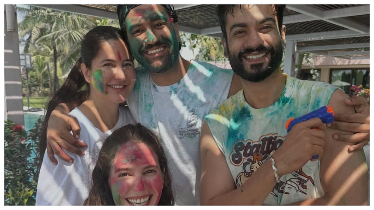 katrina kaif play holi with hubby vicky kaushal brother in law sunny and sister Isabelle see viral post