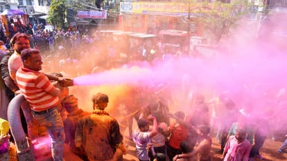 Holi 2026 Colours and Gulal rained in Bareilly historic Ram Barat
