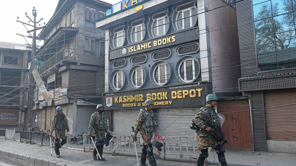 Protest in Srinagar Kashmir: Khamenei Death, Restrictions Continue, Schools Shut, Clock Tower Under Guard