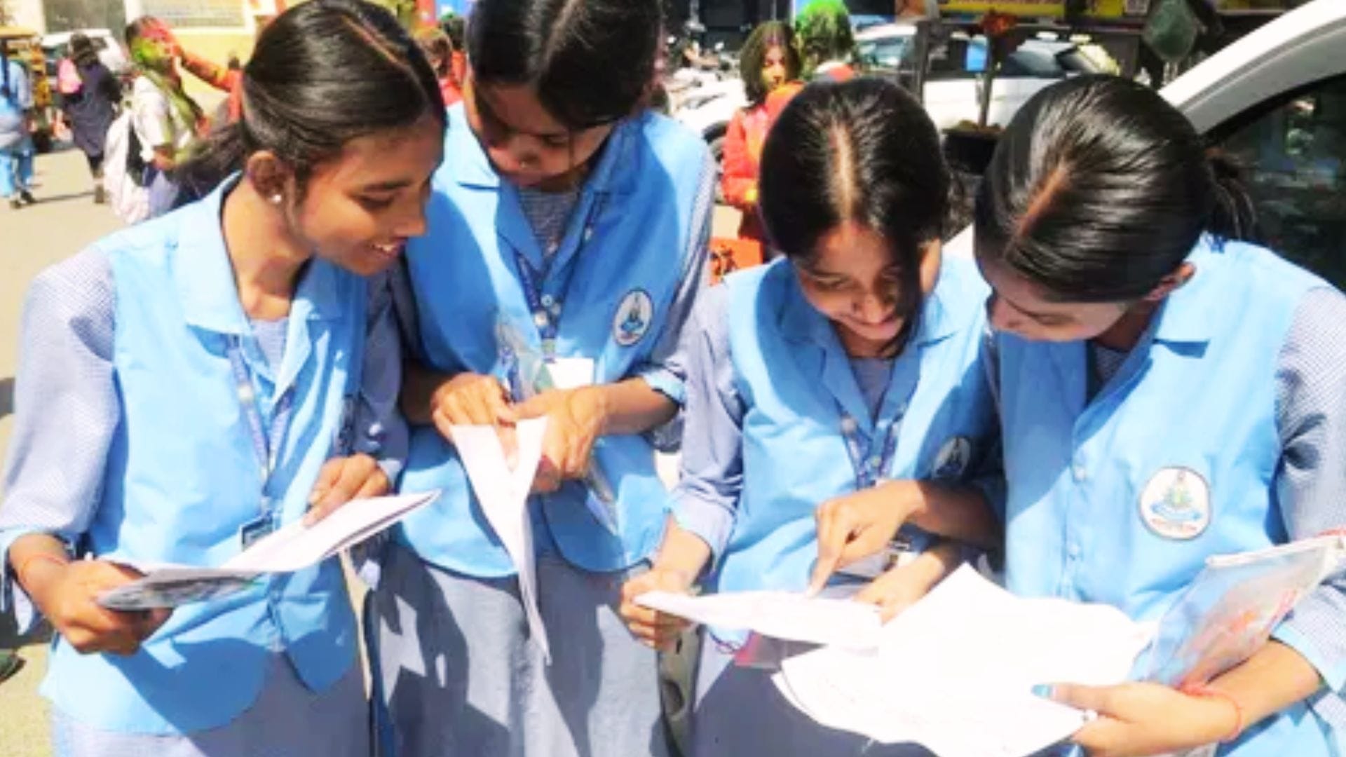 Teachers to Maintain Diaries, Students Can Download E-Books in UP Secondary Schools