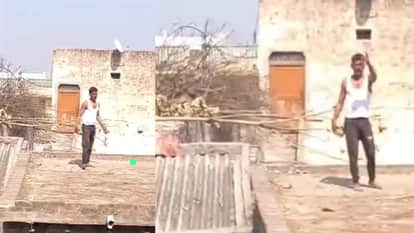 Dispute over Holi in Hapur, stone pelting between two groups in Nayabans village of Simbhaoli, four accused