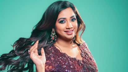 Shreya Ghoshal Made A Big Statement Saying She Wont Be Doing Songs Like Chikni Chameli Any More