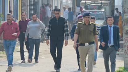 DM Savin Bansal raided the central warehouse supplying ration to Anganwadi centres Roorkee