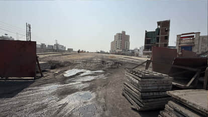 Construction of Deoria Bypass-TP Nagar Six Lane Flyover in Gorakhpur is in its final stages.