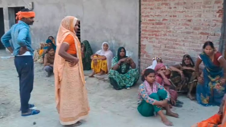 Raebareli News: युवक ने फांसी लगाकर दी जान, पत्नी के प्रेमी के साथ जाने से मानसिक दबाव में था