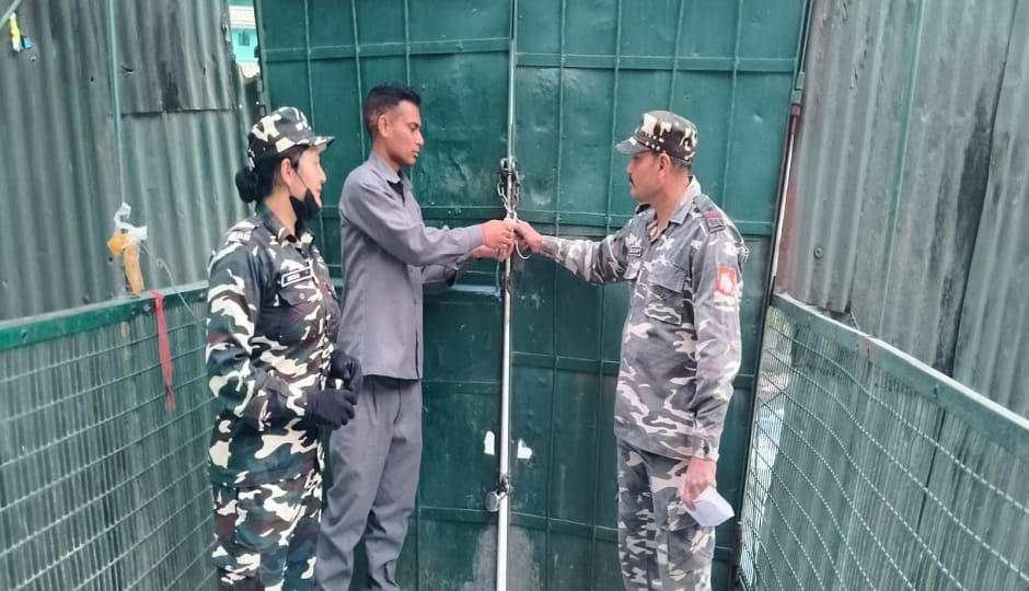 Indian markets deserted due to Nepal border sealing, business affected