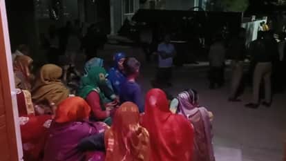 Kanpur woman hanged herself to death due to family dispute her body was found hanging from a ceiling fan