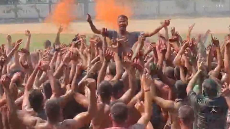Holi Celebrations in Meerut Police Lines, SSP Dances with Recruits, Officers Exchange Colors