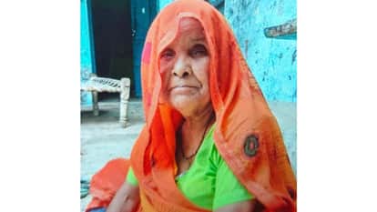 Woman dies after falling off bike