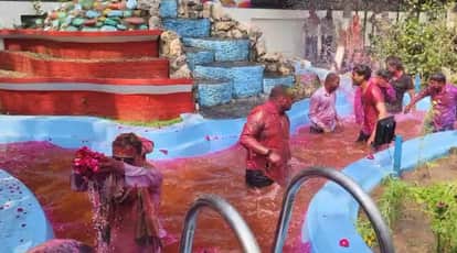 Bareilly Police celebrates Holi SSP Anurag Arya dances to Punjabi songs