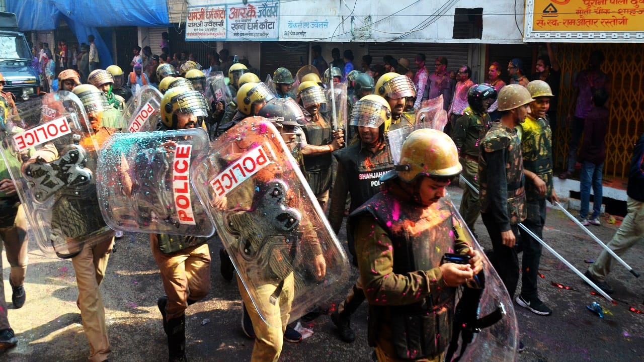 Laat Sahab julus taken out on Holi in Shahjahanpur