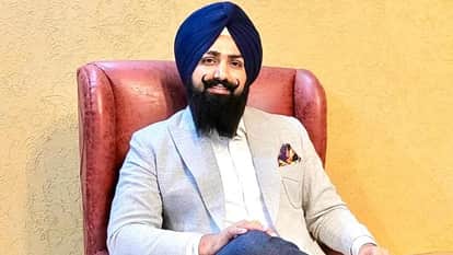 Raikot police arrested Congress councilor Gurjant Janta for assaulting NRI parents