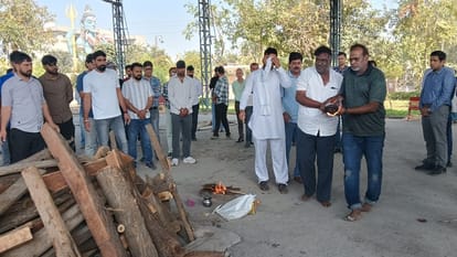 Two doctors died in a road accident at Sonipat