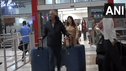 Iran-Israel War Flights from Dubai-Fujairah arrive in igi airport  passengers say tension in UAE