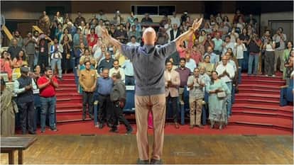 Anupam Kher celebrates 500th show of Kuch Bhi Ho Sakta Hai says I stand on stage with the same excitement