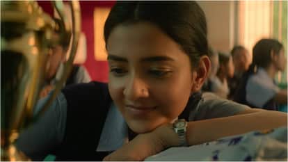 Hello Bacchon Web Series Review: Vineet Kumar Singh Vikram Kochhar Anumeha Jain Abhishek Yadav Show