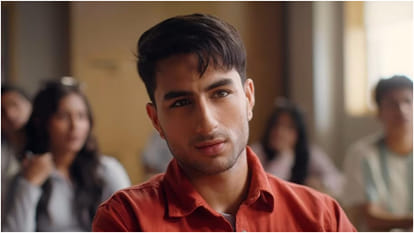 Saif Ali Khan Shooting With Son Ibrahim Ali Khan Father Son Duo Doing Fun In First Shoot Together BTS video