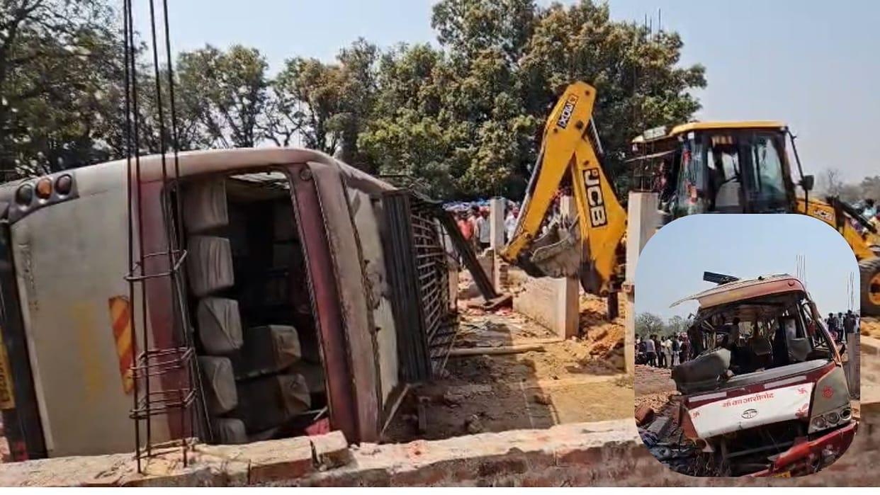 five people died and more then 20 injured in bus overturned at Jashpur in Chhattisgarh