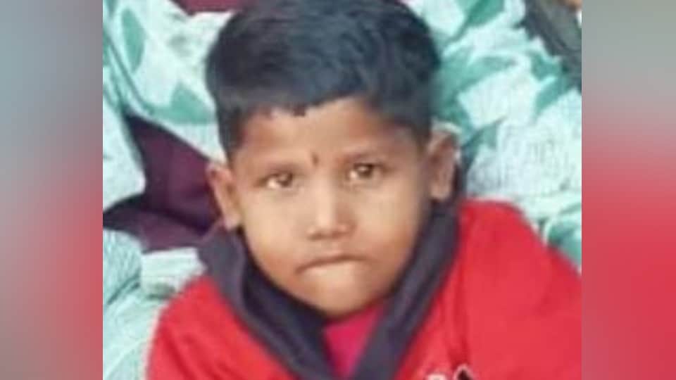 मृतक बच्चे की फाइल फोटो।