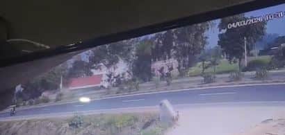 Havoc of speed:  truck overturned while swaying on the highway operator's death