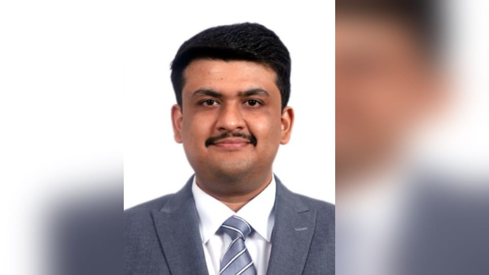 Meeruts Tushar Giri Secures 395th Rank in UPSC Civil Services Exam, Celebrates Success in Third Attempt