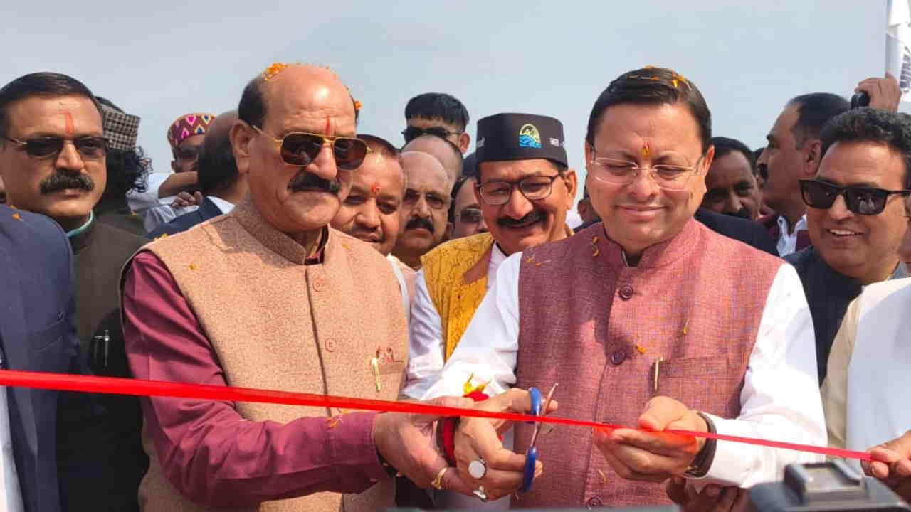 टिहरी लेक फेस्टिवल का शुभारंभ करते सीएम धामी