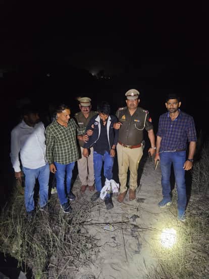 Gonda: A criminal was shot in the leg in a police encounter, his accomplice was also arrested; weapons and mon