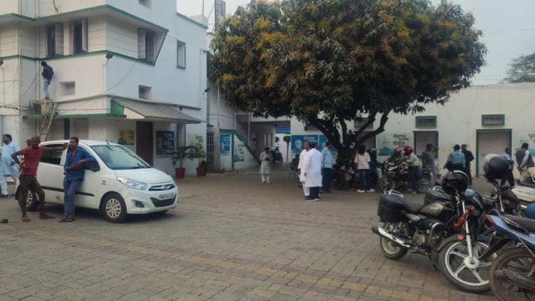 Bihar : जदयू नेता तो मान गए, कार्यकर्ताओं का गुस्सा कैसे शांत कराएंगे? डर से नहीं आ रहे प्रदेश कार्यालय