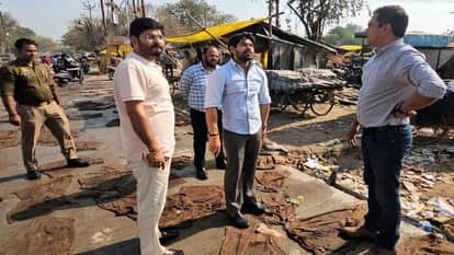 32 shops of Barahdwari Aligarh