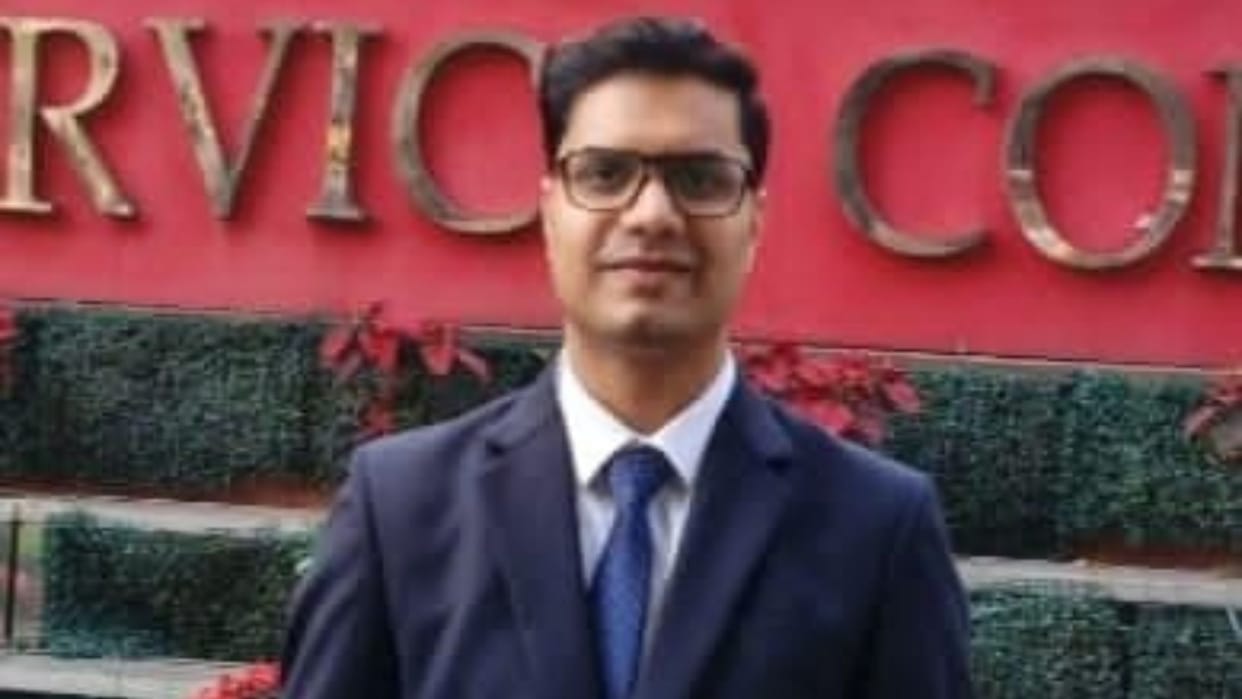 Gaurav of Gopalganj bihar securing 377th rank in UPSC