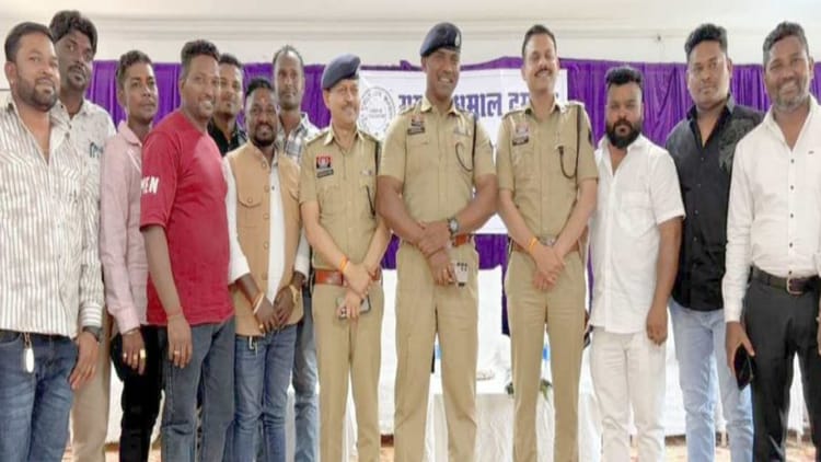 CG News: शादी सीजन से पहले डीजे संचालकों की पुलिस के साथ बैठक, रात 10 बजे के बाद नहीं बजेंगे डीजे