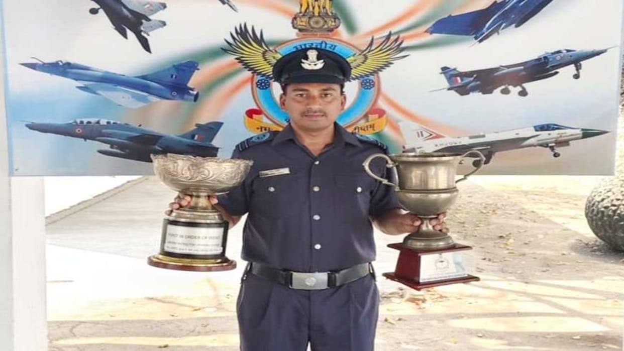 Ganesh Soni of Gariaband became the second officer in NCC