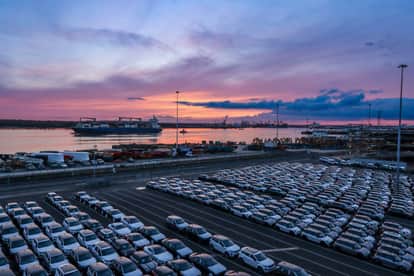 Middle East Conflict Disrupts Global Auto Supply Chain, Car Exports from Asia at Risk