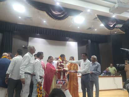 Meerut Municipal Corporation Executive Committee Vice Chairman: BJP Councillor Anil Verma Elected Unopposed