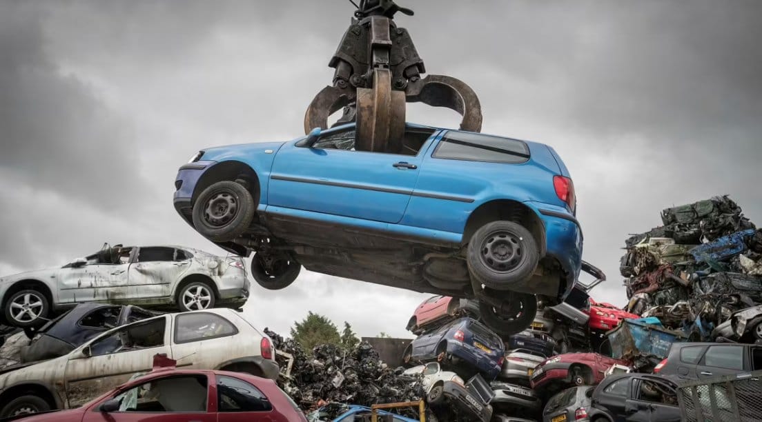 Maharashtra Budget 2026: Up to 30% Tax Rebate for Scrapping Old Vehicles