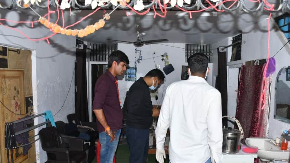 YouTuber kills his sister Engineer stabs twin sister to death, attacks mother too In Moradabad