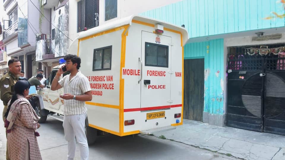 Himshikha murder case accused brother arrived at office and said Mom let s go I want to surprise you