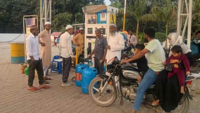 Diesel-petrol sales suddenly increase petrol pumps in Moradabad, dumping due to fears price hikes