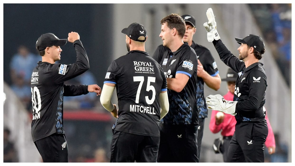 New Zealand Announce 16-Member T20I Squad for India Series, Mitchell Santner to Lead