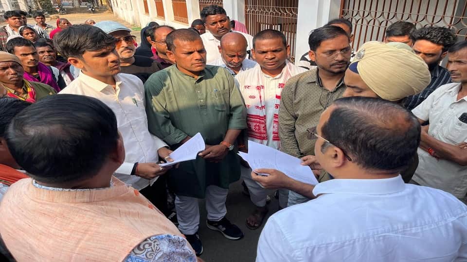 पंडो समाज की भूमि पर अवैध कब्जे