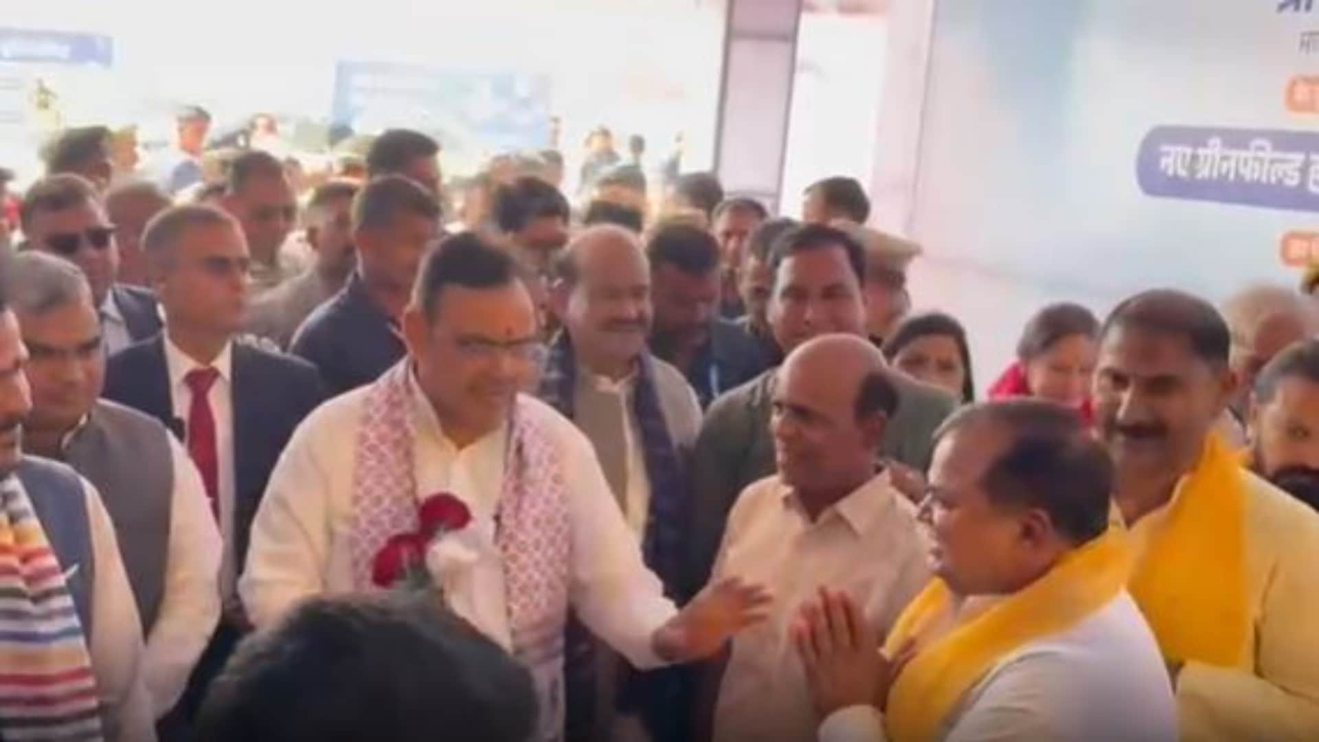 मुख्यमंत्री और लोकसभा स्पीकर ने किया ग्रीनफील्ड एयरपोर्ट का शिलान्यास