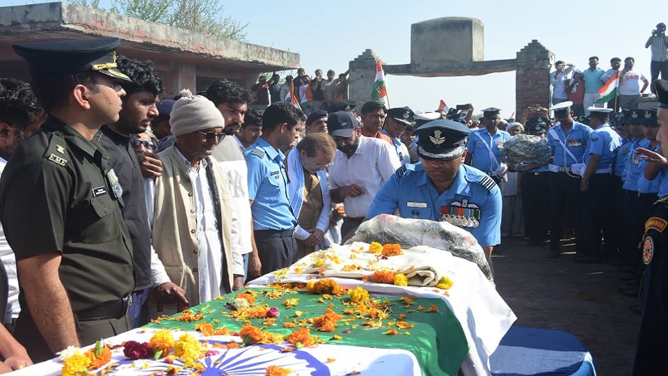 Squadron Leader Anuj was cremated with military honors