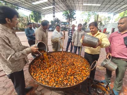 indore-rangpanchami-ger-tori-corner-holi-celebration-indore MP News Holi 2026