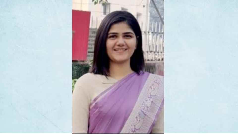 UPSC CSE Result 2025 Tea Seller Son Devansh Gupta Secures AIR 77 from Moradabad division