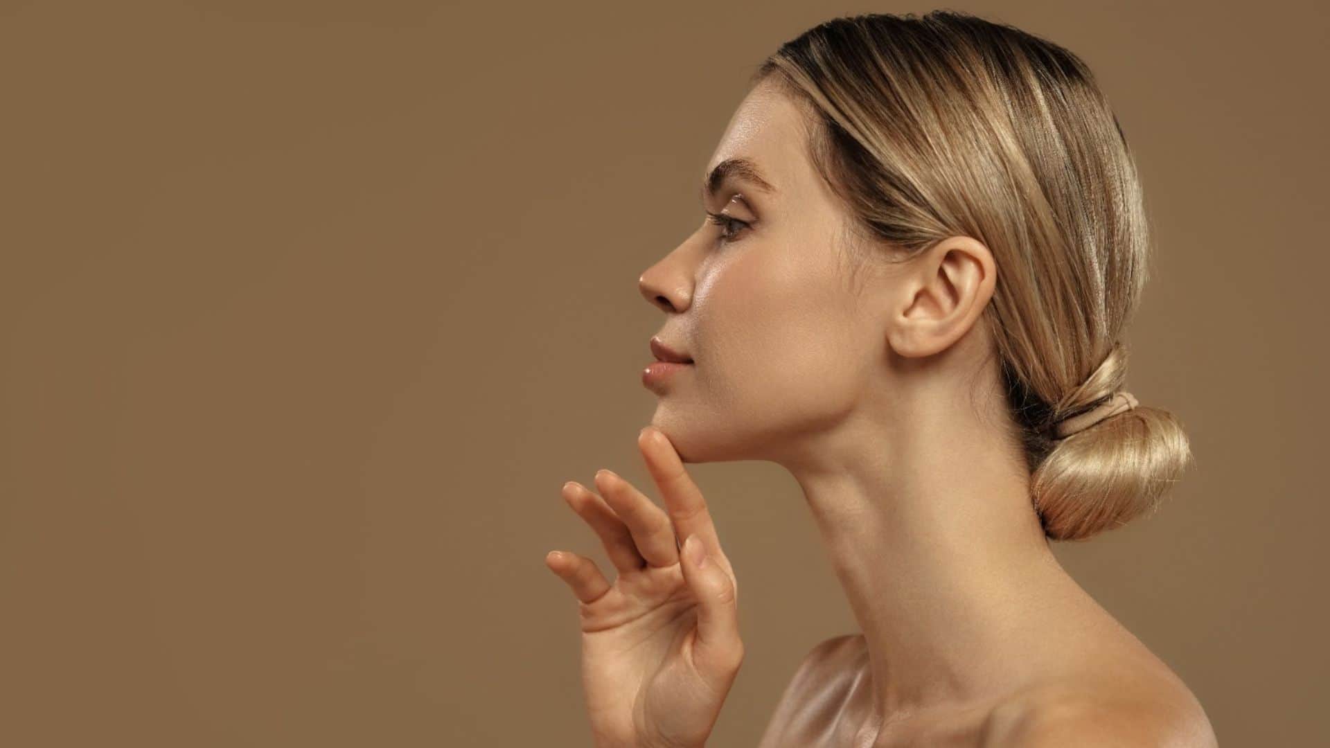 Lose Face Fat Naturally: 4 Best Face Yoga Exercises for a Chiseled Jawline and Younger Look